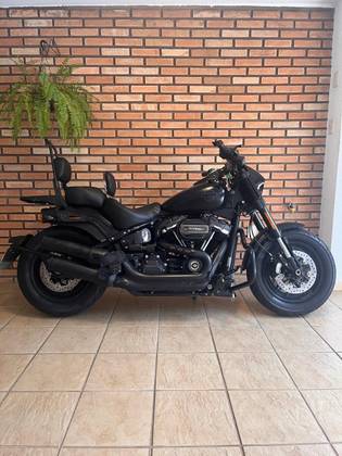 HARLEY-DAVIDSON SOFTAIL FAT BOB 107 HARLEY-DAVIDSON SOFTAIL FAT BOB 107